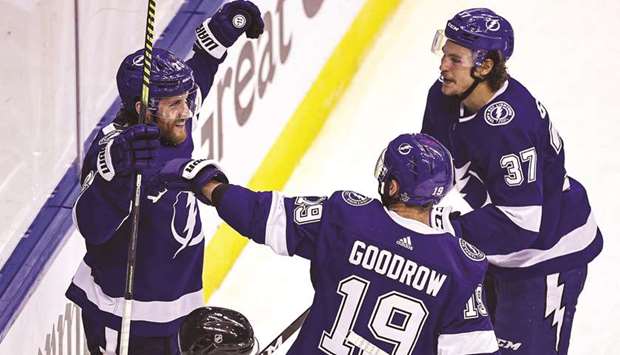 Palat's OT goal lifts Lightning over Bruins 4-3 in Game 2