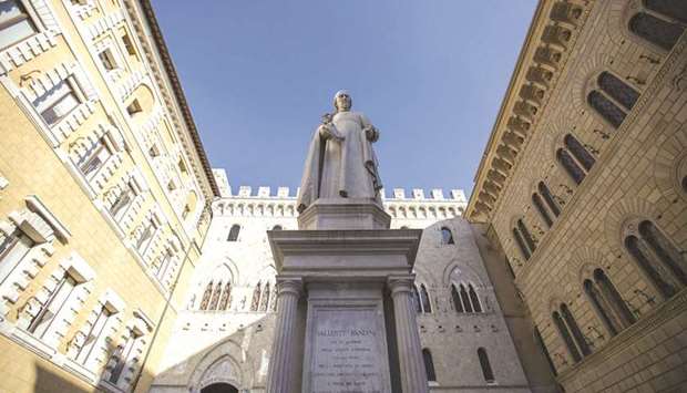 Monte dei Paschi headquarters in Siena. Italy is considering a rights offer of as much as $3.5bn for bailed out Monte dei Paschi to strengthen the banku2019s finances and make it more attractive for a takeover by UniCredit.