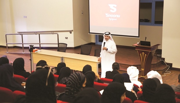 Snoonu founder and CEO Hamad al-Hajri addressing CCQ students.