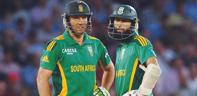 Hashim Amla (right) is considered the frontrunner to become South Africau2019s next Test captain ahead of AB de Villiers.